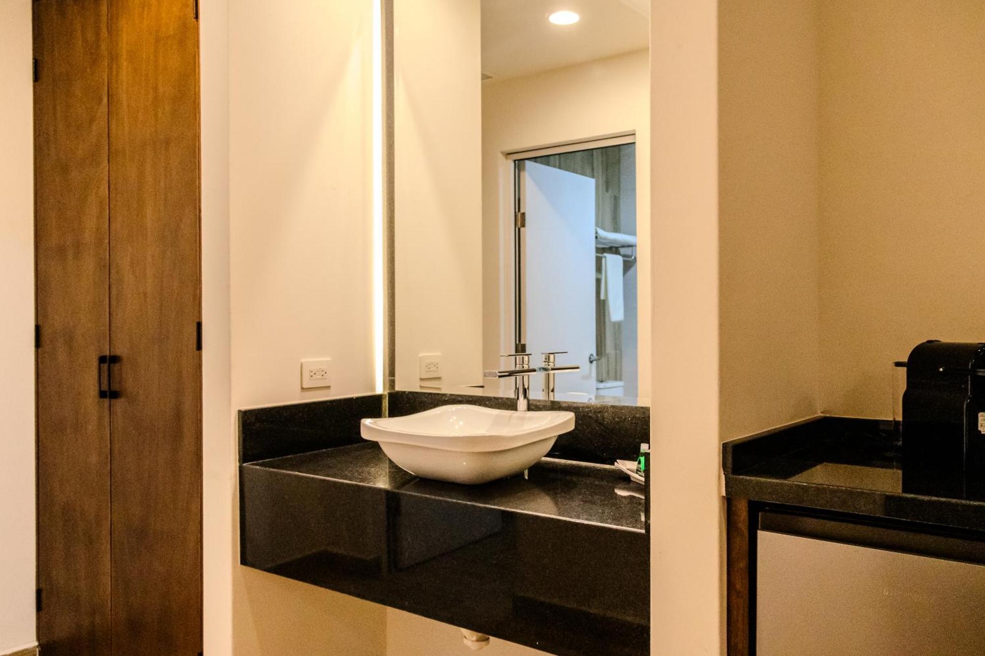 Hotel Gran Avenida, נאבוחואה מראה חיצוני תמונה
