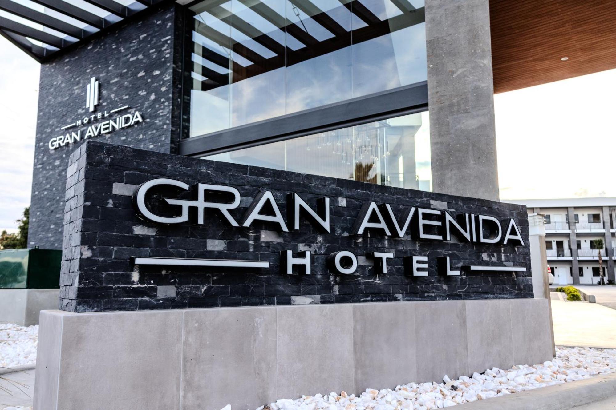 Hotel Gran Avenida, נאבוחואה מראה חיצוני תמונה