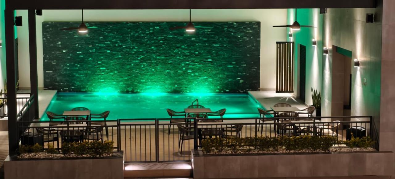 Hotel Gran Avenida, נאבוחואה מראה חיצוני תמונה