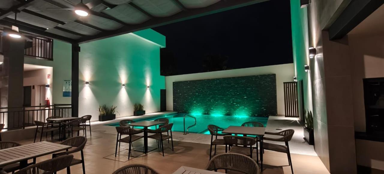 Hotel Gran Avenida, נאבוחואה מראה חיצוני תמונה