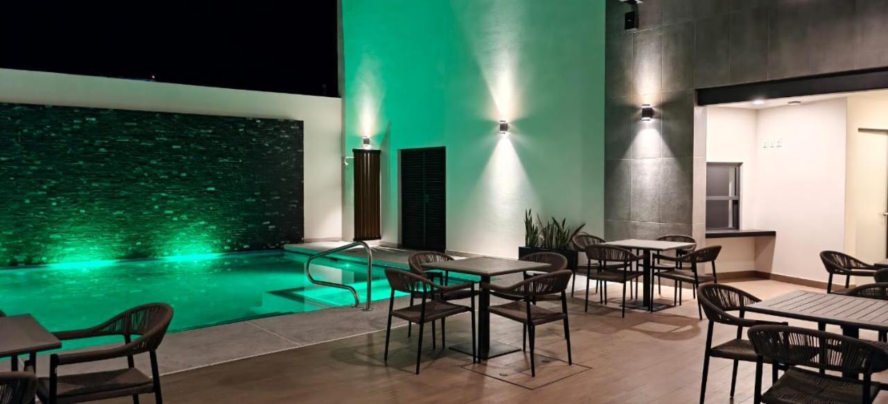 Hotel Gran Avenida, נאבוחואה מראה חיצוני תמונה
